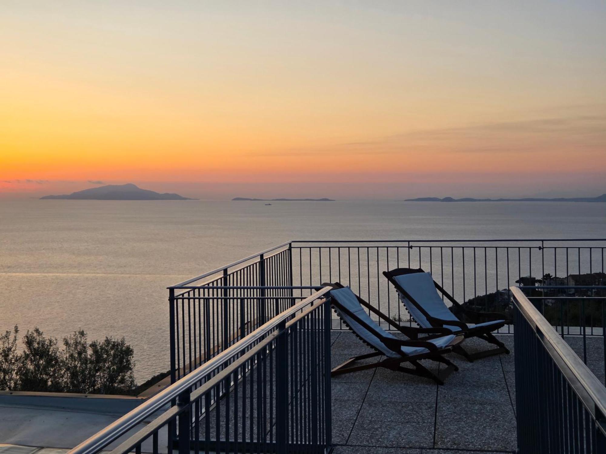 הוילה מסה לוברנסה Sun & Relax, Relaxing Location With Seaview מראה חיצוני תמונה