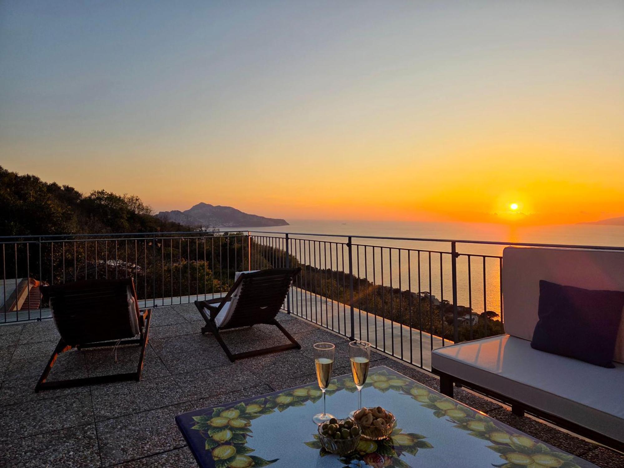 הוילה מסה לוברנסה Sun & Relax, Relaxing Location With Seaview מראה חיצוני תמונה