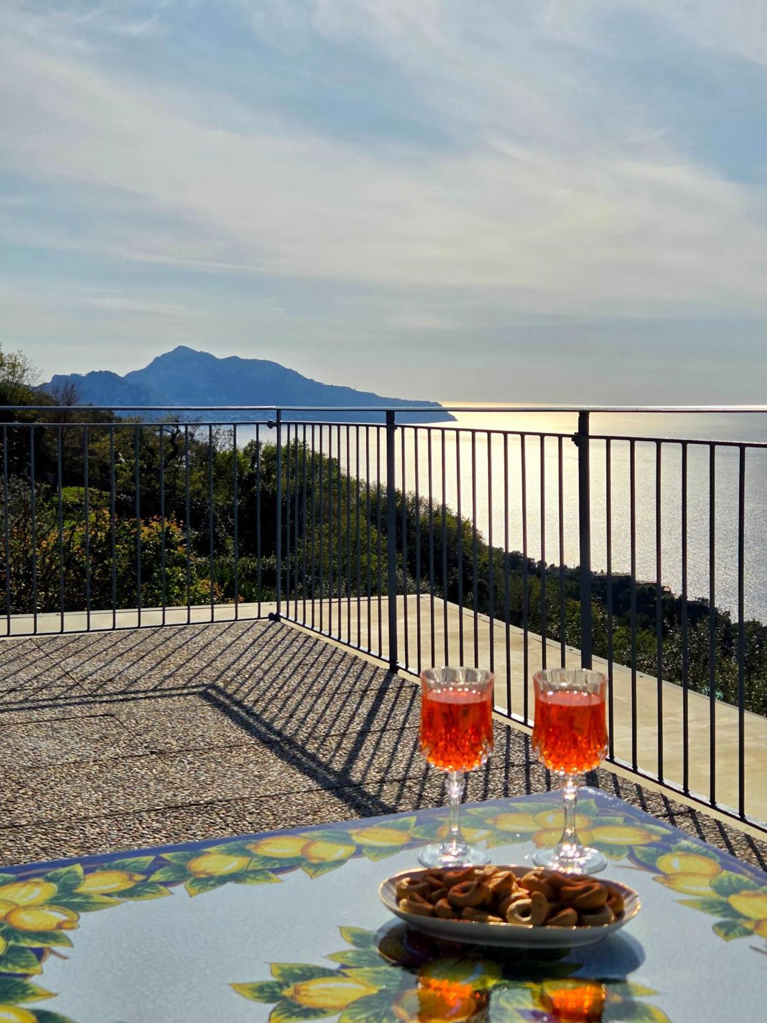 הוילה מסה לוברנסה Sun & Relax, Relaxing Location With Seaview מראה חיצוני תמונה