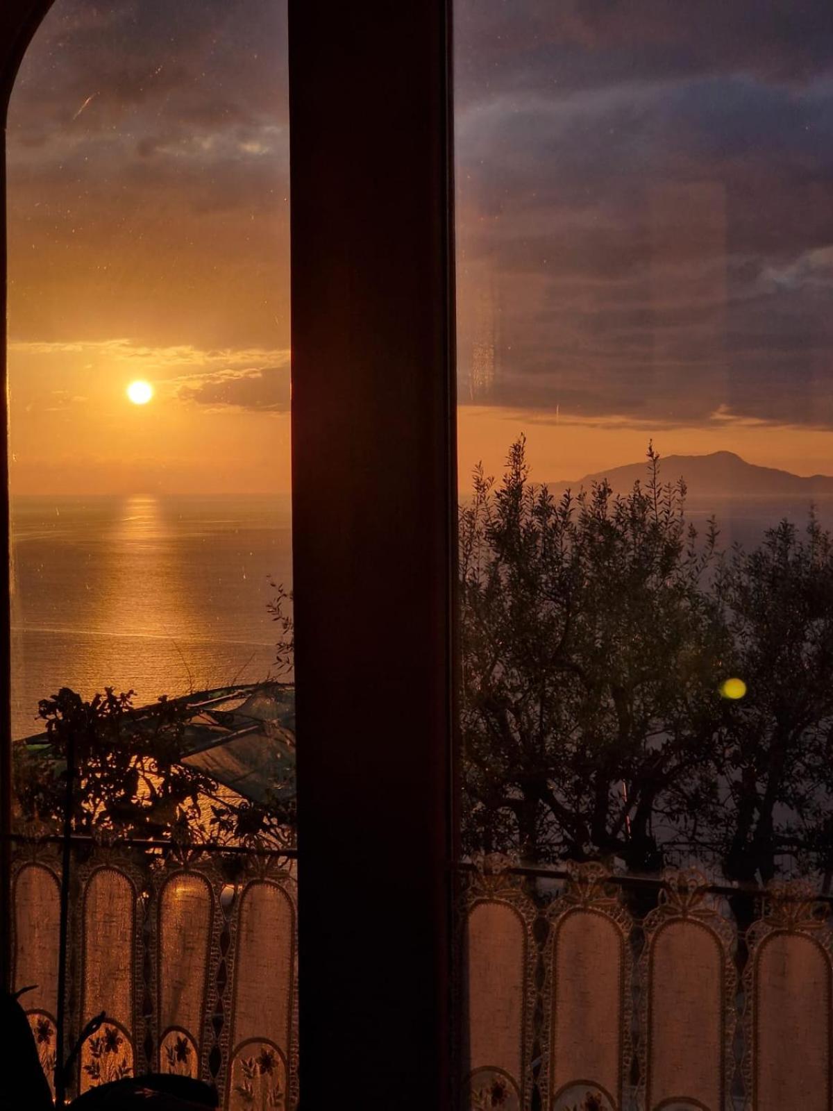 הוילה מסה לוברנסה Sun & Relax, Relaxing Location With Seaview מראה חיצוני תמונה